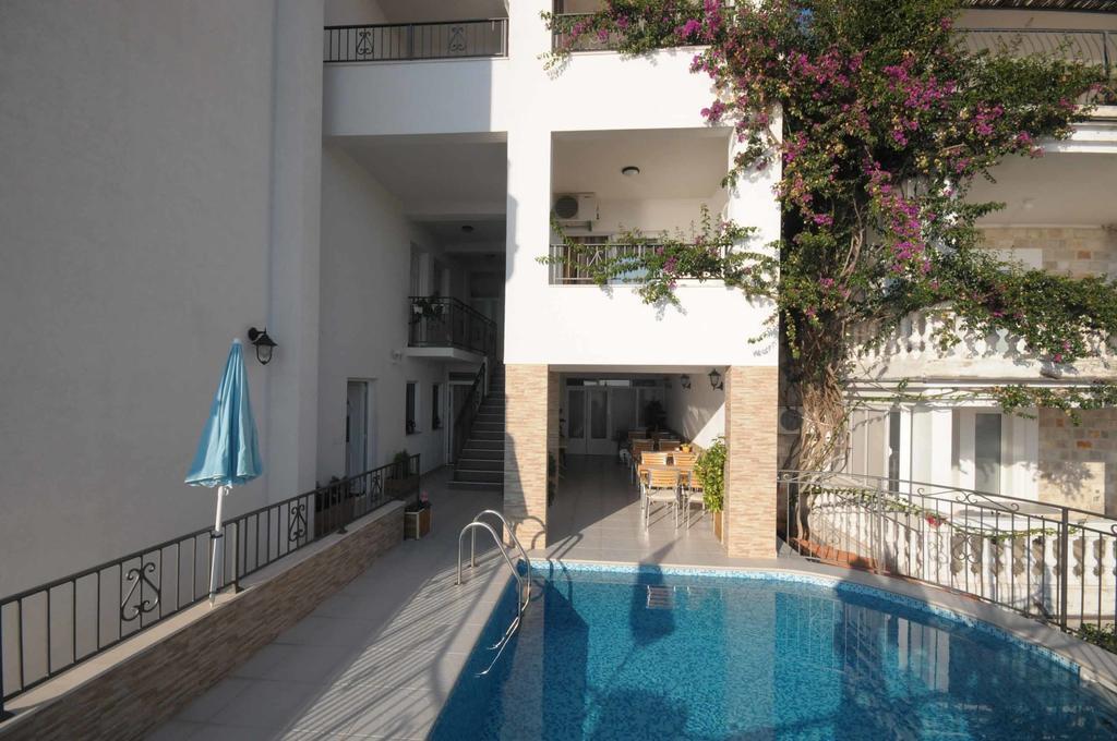 Apartments Leut Sveti Stefan Εξωτερικό φωτογραφία