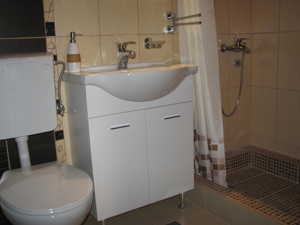 Apartments Leut Sveti Stefan Δωμάτιο φωτογραφία